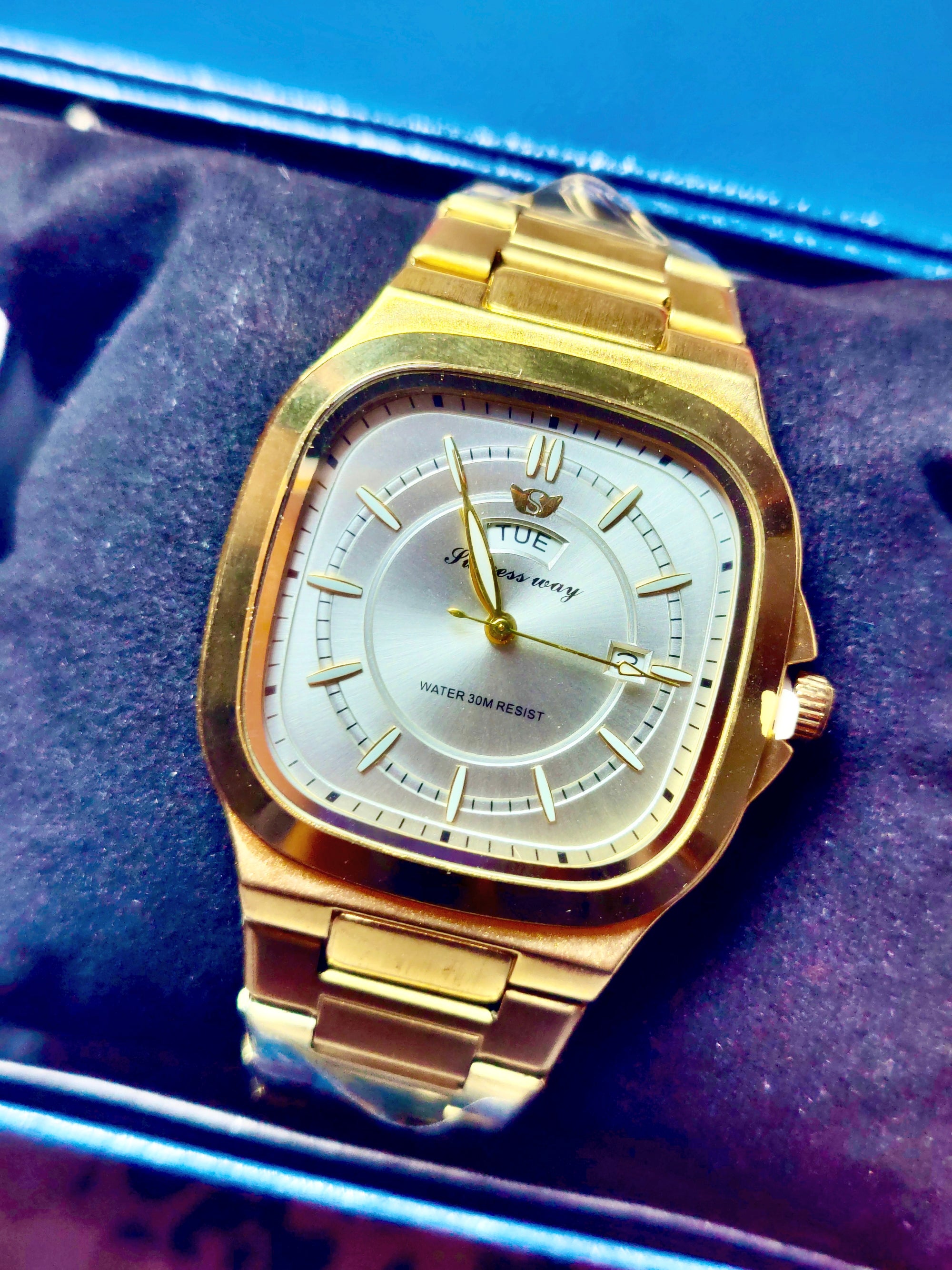 Royal Blue Luxury Watch – Two-Tone Stainless Steel